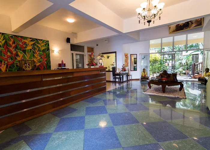 Hibiscus Boutique Hotel Pereybere Beach