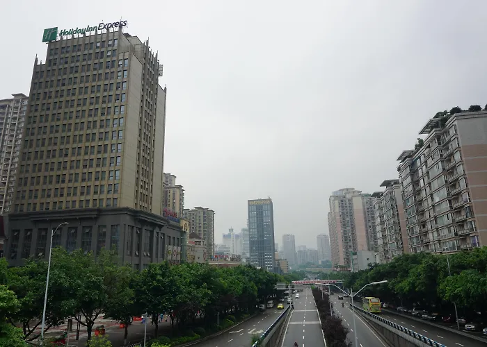 Holiday Inn Express Chongqing Guanyinqiao By Ihg