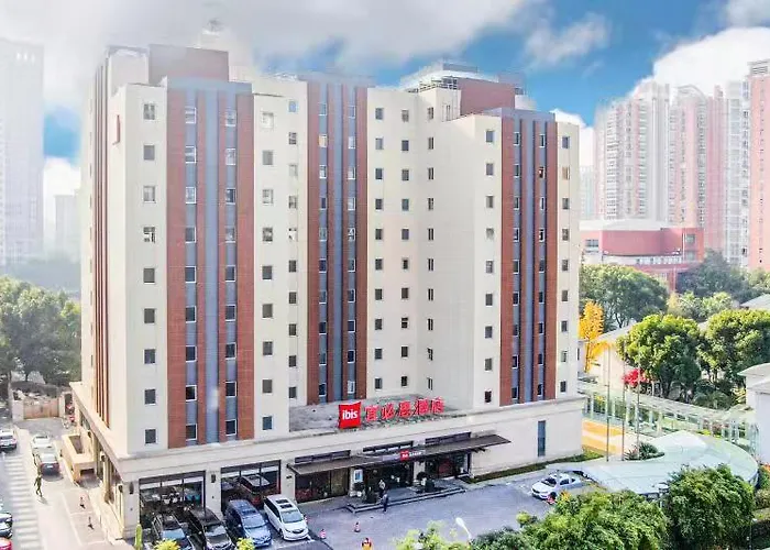 Ibis Shanghai New Internation Expo Center Lianyang Hotel
