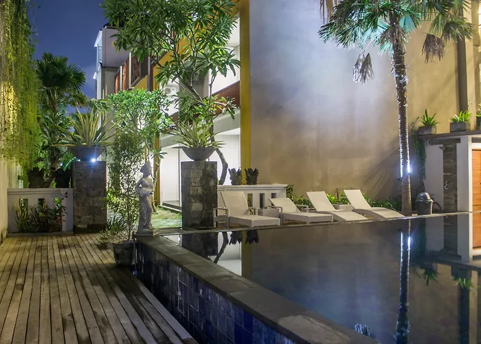 Transera Kamini Legian Hotel