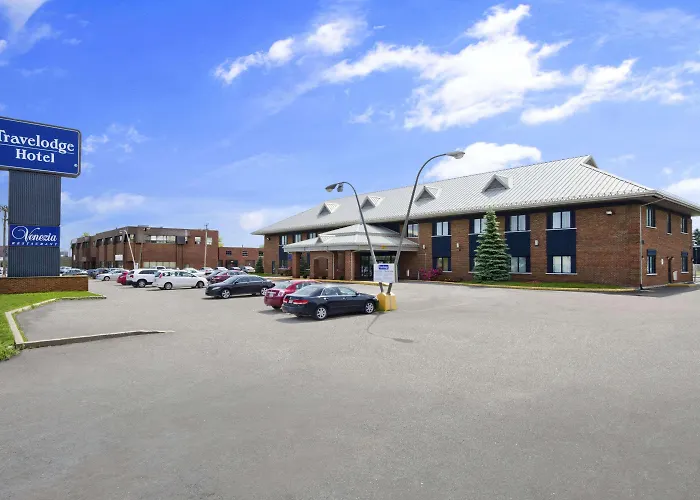 Park Inn Hotel Montreal Airport Dorval