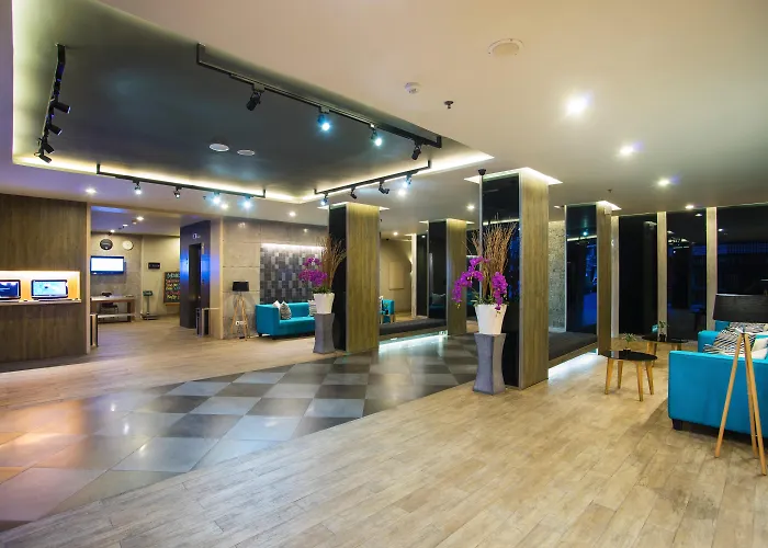 Hotel Sevn Legian