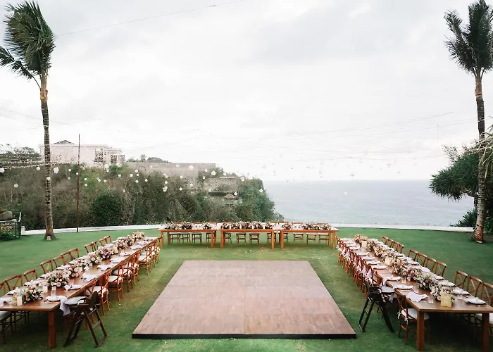 The Ungasan Clifftop Resort Uluwatu 