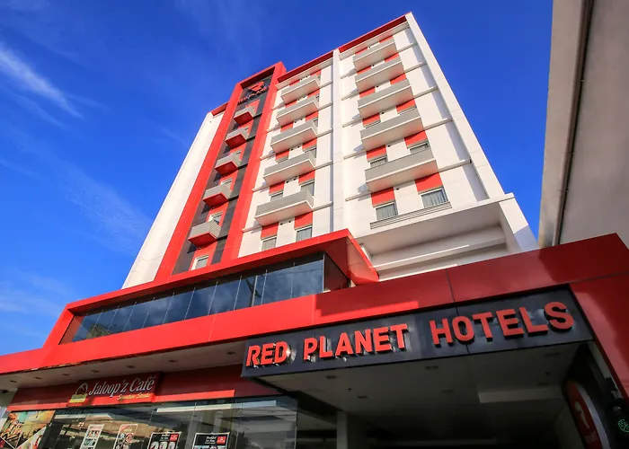 Red Planet Davao Hotel