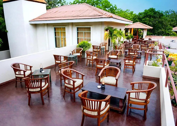Mandara Rosen Yala, Kataragama Hotel