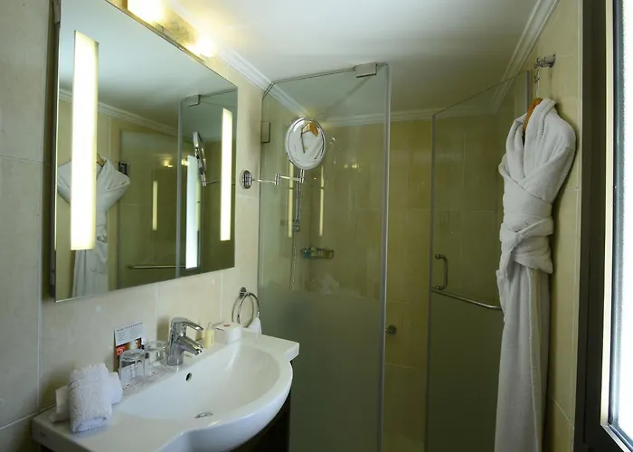 Ramada By Wyndham Downtown Beirut Hotel