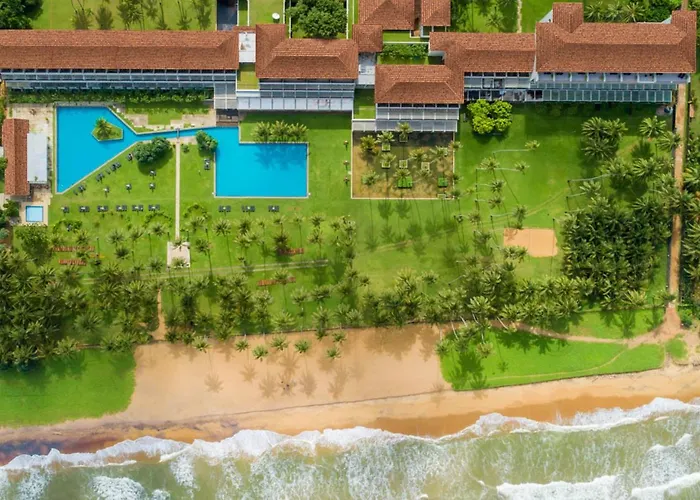 The Blue Water - Geoffrey Bawa Heritage Resort Hotel Wadduwa