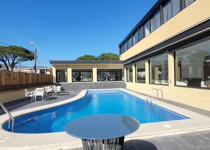 Hotel 153 Castelldefels