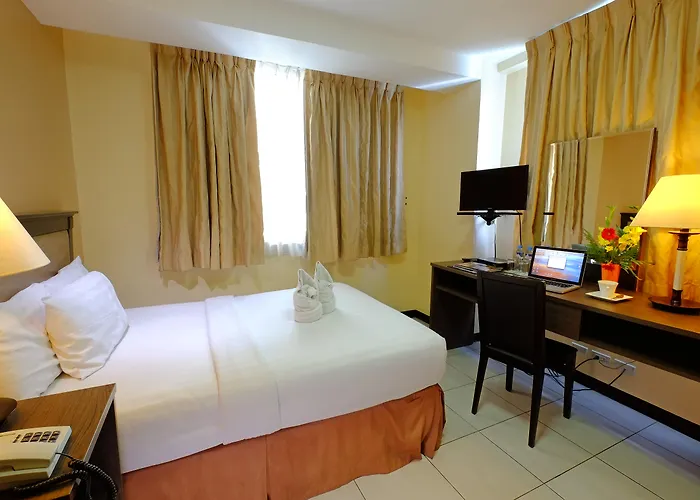 Oyo 187 The Maxwell Hotel Cebú