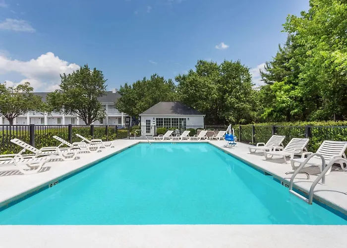 Baymont By Wyndham Anderson Clemson Hotel