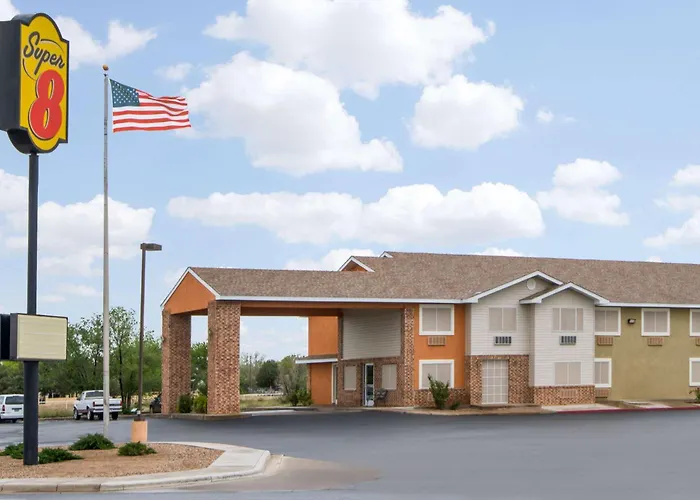 Super 8 By Wyndham Portales Motel