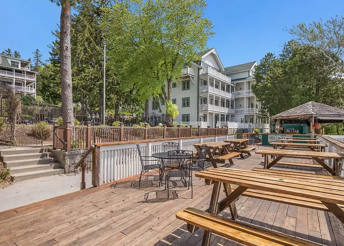 The Shore Club Wisconsin, Ascend Hotel Collection Elkhart Lake