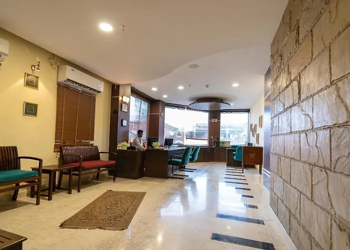 The Lindsay Hotel Kolkata