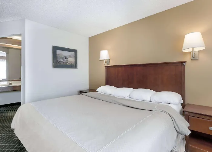 Travelodge By Wyndham Pelham Birmingham
