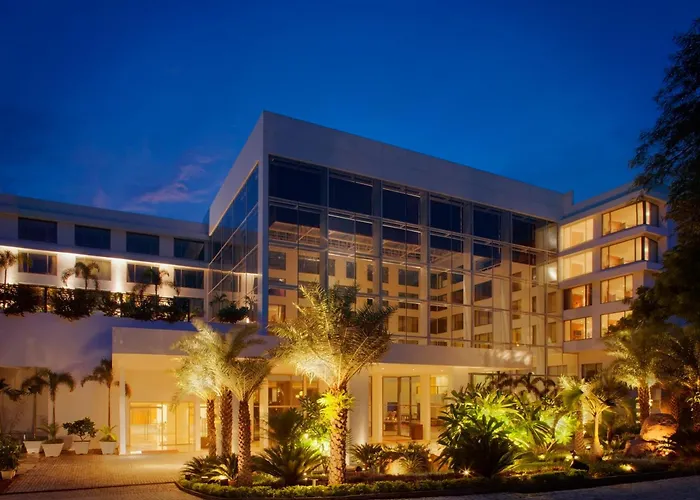 Radisson Blu Plaza Hotel Hyderabad Banjara Hills