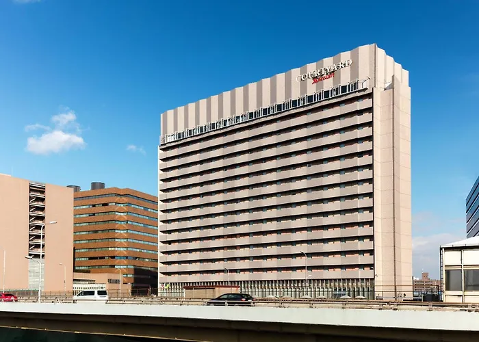 Courtyard By Marriott Shin-Osaka Station Hotel
