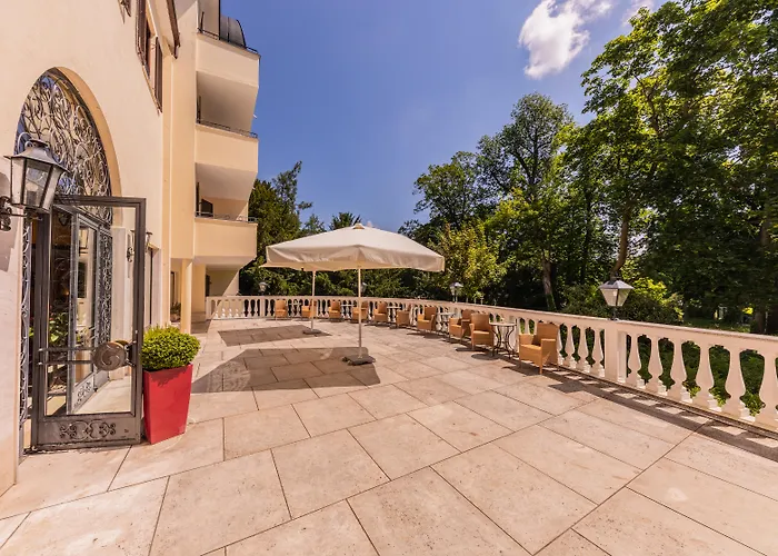 Pytloun Schlosshotel Weikersdorf Baden