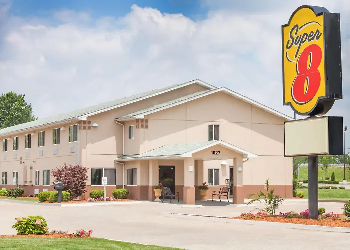 Super 8 By Wyndham Owensboro Hotel