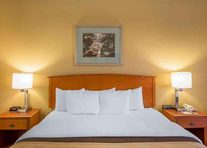 Quality Inn & Suites Midamerica Industrial Park Area Pryor Creek