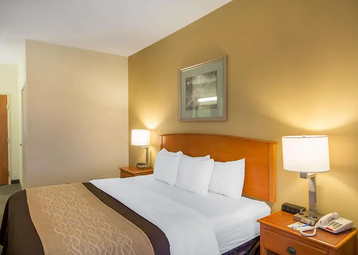 Quality Inn & Suites Midamerica Industrial Park Area Pryor Creek