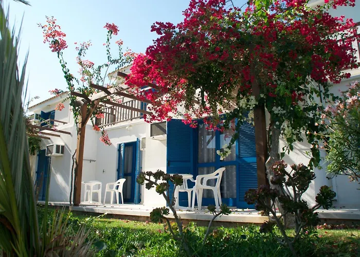 Hylatio Tourist Village Pissouri