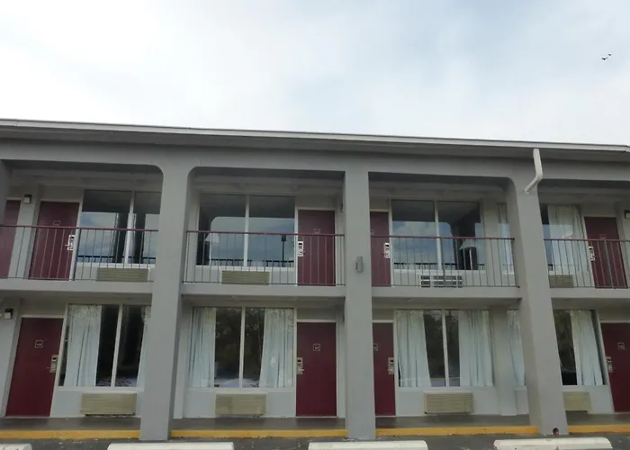 Red Roof Inn Evergreen