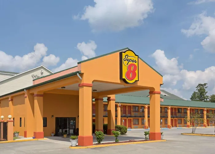 Super 8 By Wyndham Covington Hotel
