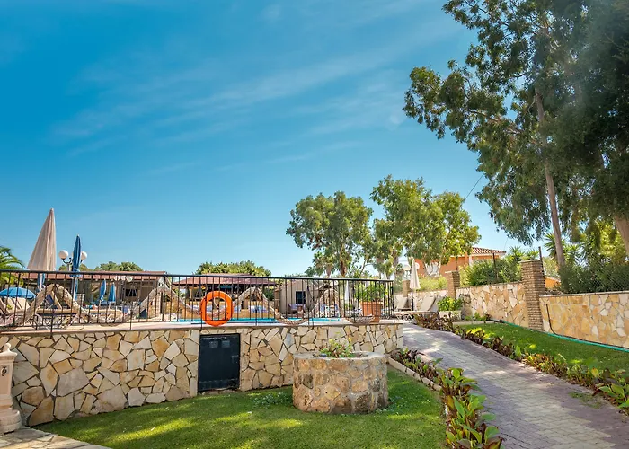 Sotiris Studios Svoronata