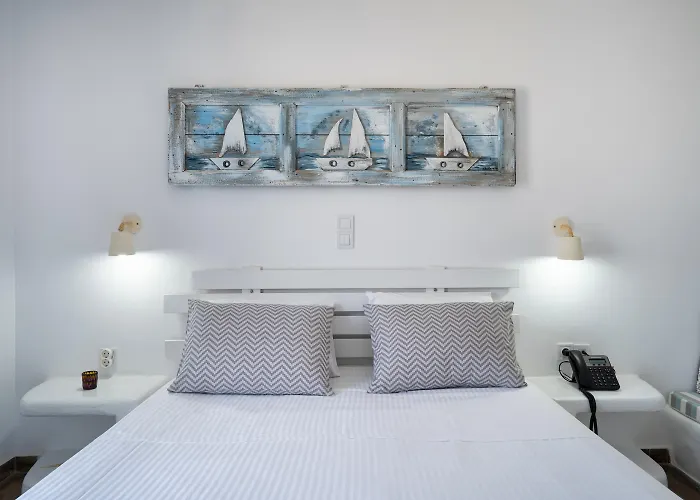 Hotel Iris Naousa 