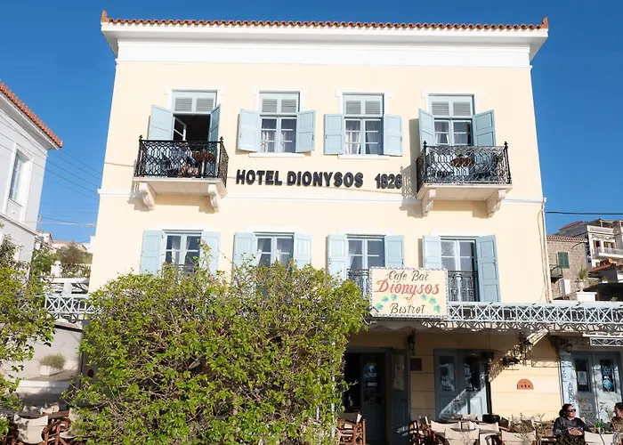 Dionysos Hotel Poros Town