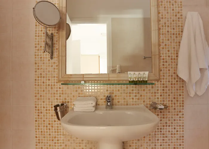 Anassa Mare Villas & Residences By Ghh Gaios
