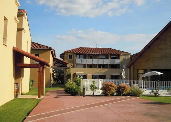 Lagrange Vacances Le Clos des Vignes Bergerac
