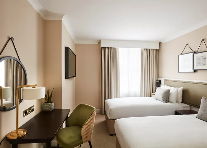 The Clermont London, Victoria Hotel