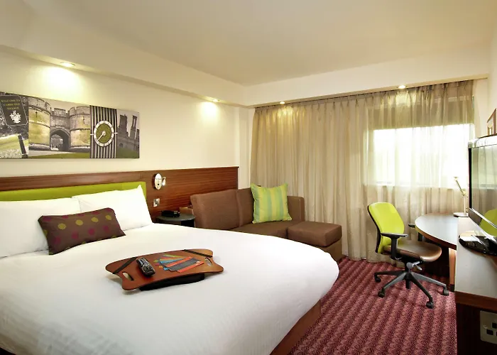 Hampton By Hilton Corby Hotel