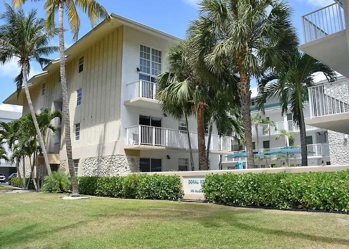Hotel Coral Reef At Key Biscayne