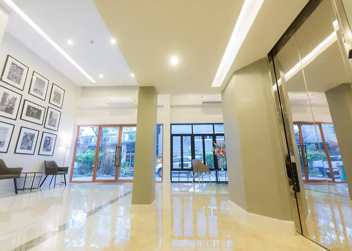 Metro Hotel กรุงเทพมหานคร