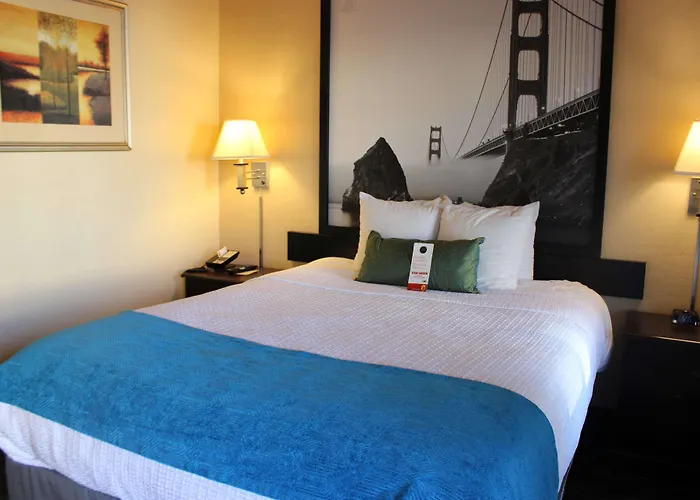 Super 8 By Wyndham Berkeley Motel