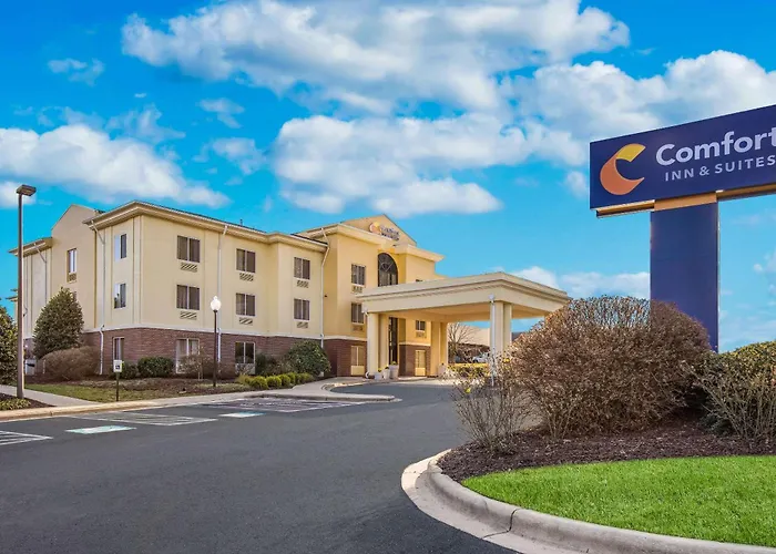 Comfort Inn & Suites Brevard North