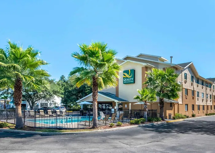 Quality Inn & Suites Leesburg Chain Of Lakes