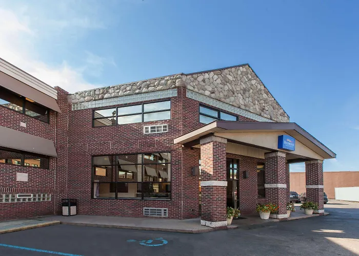 Hotel Baymont By Wyndham Downtown Detroit