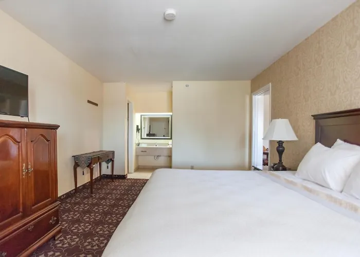 Days Inn By Wyndham Shenandoah The Woodlands