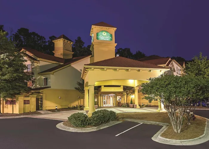 La Quinta Inn & Suites By Wyndham University Area Chapel Hill Durham