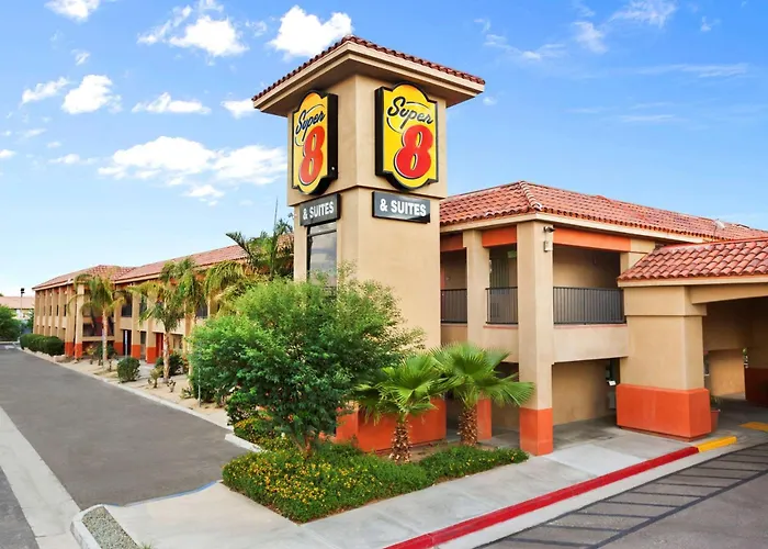 Super 8 By Wyndham Indio Hotel
