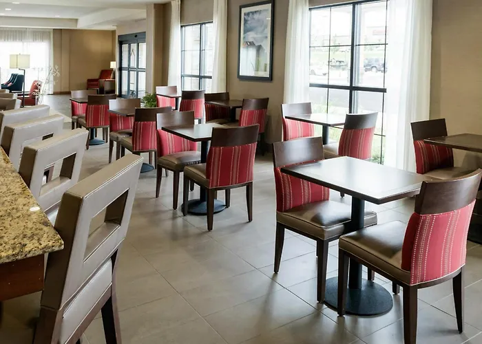 Comfort Inn & Suites West - Medical Center Rochester