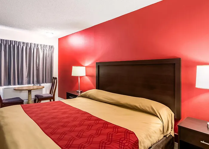 Econo Lodge East Staunton