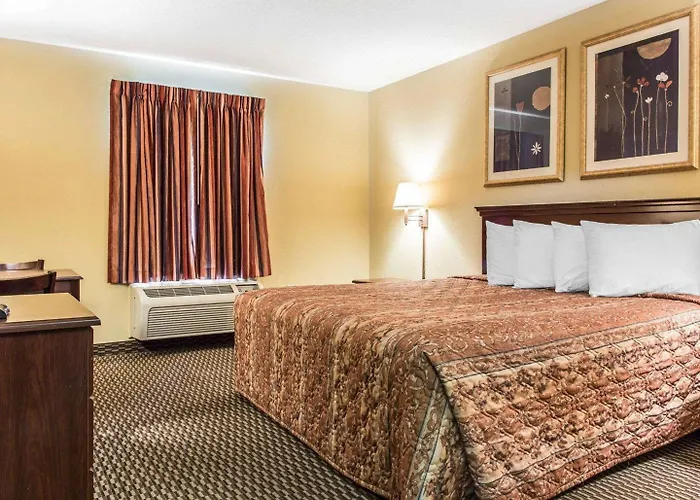 Rodeway Inn Forest Park