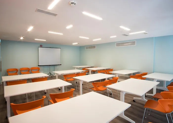 Casual Kubic Athens Hotel