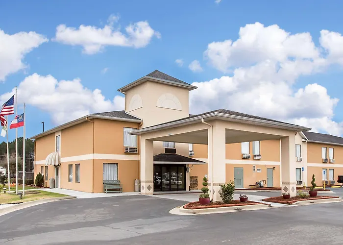 Quality Inn Fitzgerald