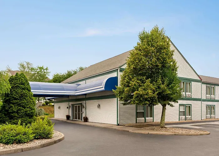 Baymont By Wyndham North Dartmouth Fall River