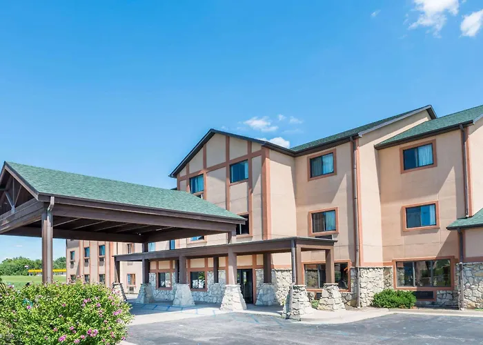 Super 8 By Wyndham Columbia East Hotel